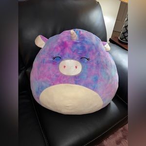 Giant Squishmallow